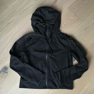 Lululemon Black Floral Full Zip Cropped Hoodie